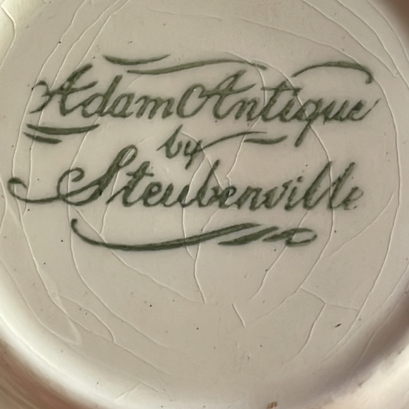 BEAUTIFUL ANTIQUE PAIR OF FLORAL DEMITASSE TEACUPS AND SAUCERS - Picture 11 of 12